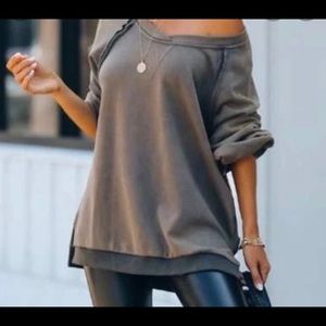 Vici Cross Cross Back Distressed Oversized Sweatshirt